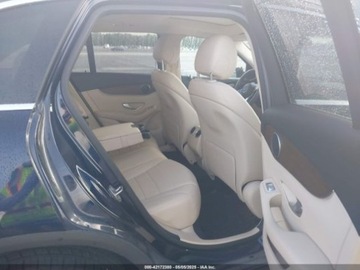 Mercedes GLC C253 2021 Mercedes-Benz GLC 2021 r. ,2,0L 300 4 MATIC 2.0 Benzyna 255KM, zdjęcie 10