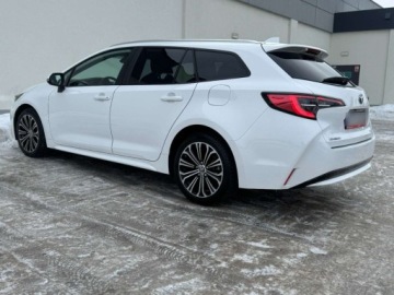 Toyota Corolla XII 2022 Toyota Corolla 1.8 Hybrid Active Niski przebieg LED FV23 BEZWYPADKOWY, zdjęcie 3