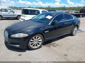 Jaguar XF I Sedan Facelifting 5.0 V8 385KM 2012 Jaguar XF 2012 Jaguar XF 4dr Sdn 5.0 Benzyna 385KM, zdjęcie 1