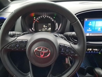 Toyota Aygo X 1.1 VVT-i 72KM 2022 Toyota Aygo X Toyota Aygo X 1.0 VVT-i StyleTech CVT, 1 wlasciciel, Gwaranc, zdjęcie 14