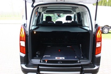 Peugeot Rifter Standard 1.5 BlueHDI 102KM 2024 Peugeot Rifter Peugeot Rifter N1 BlueHDI 100 L2 Allure 1.5 Diesel 102KM, zdjęcie 32