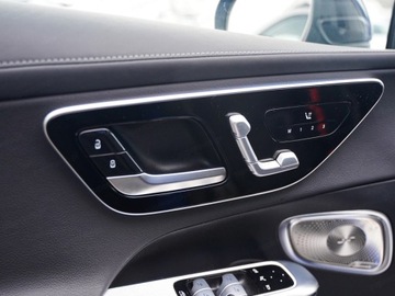 Mercedes GLC C254/X254 Coupe 2.0 220d 197KM 2025 MERCEDES-BENZ GLC 220 d 4-Matic AMG Line 2.0 (197KM) 2025, zdjęcie 13