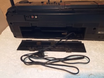 Магнитола HITACHI TRK-3D5E с 3D эквалайзером