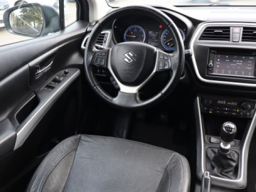 Suzuki SX4 II S-cross 1.6 DDiS 120KM 2014 Suzuki SX4 S-Cross 1.6 DDiS, Skóra, Navi, Xenon, zdjęcie 6