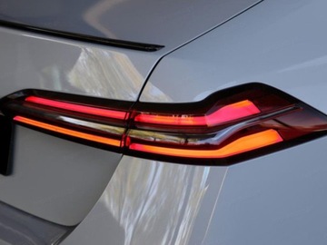 BMW Seria 5 G90-91 2025 540d xDrive Sport Sedan 3.0 (303KM) 2025, zdjęcie 4