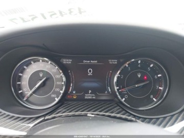 Maserati Quattroporte II 2022 Maserati Quattroporte Modena Q4 2022 3.0l 3.0 Benzyna 424KM, zdjęcie 10