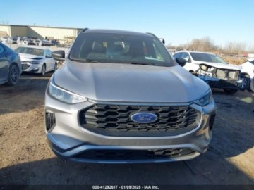 Ford Escape III 2023 Ford Escape 2023r., 4x4, 1.5L 1.5 Benzyna 180KM, zdjęcie 6