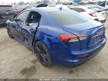 Maserati Ghibli III 2023 Maserati Ghibli Modena 2023 3.0l 3.0 Benzyna 424KM, zdjęcie 3