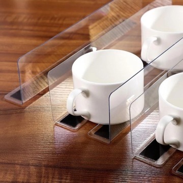 Перегородки для организации деревянного гардероба