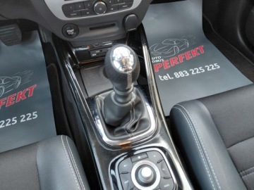 Renault Megane IV Grandtour 1.5 dCi 110KM 2016 Renault Megane Navi Kamera Klimatronik Sensor Alu 1.5 Diesel 110KM, zdjęcie 19