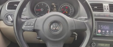 Volkswagen Polo V Hatchback 5d 1.6 TDI-CR DPF 105KM 2010 Volkswagen Polo 1.6 diesel ,bezwypadek ,bogata wersja ,zadbany 1.6 Diesel, zdjęcie 13