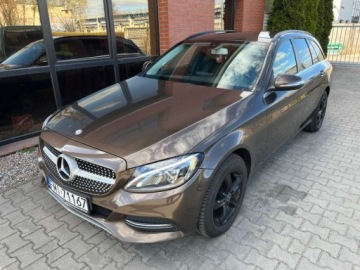 Mercedes Klasa C W205 Kombi 200 BlueTEC 136KM 2014 Mercedes-Benz Klasa C 1.6 diesel 136 KM 6 biegow zarej w PL zadbany mo