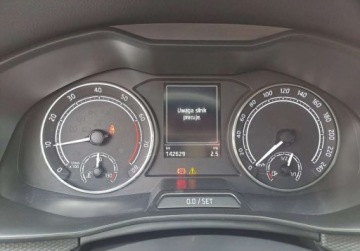 Skoda Scala Hatchback 1.0 TSI 110KM 2023 Skoda Scala Ambition 1.0 TSI 110 KM Czujniki Clima Benzyna 110KM, zdjęcie 21