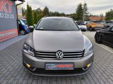 Volkswagen Passat B7 Variant 2.0 TDI CR DPF BlueMotion 140KM 2014 Volkswagen Passat Grzane fotele Klimatronik 2xPDC Alu Tempomat Hak 2.0, zdjęcie 1