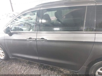 Chrysler Pacifica II 2022 Chrysler Pacifica Touring L 2022 3.6l 3.6 Benzyna 287KM, zdjęcie 2