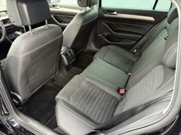 Volkswagen Passat B8 Alltrack Facelifting 2.0 TDI SCR 200KM 2021 Volkswagen Passat Variant 2.0 TDI 200KM 4x4 DSG, zdjęcie 12
