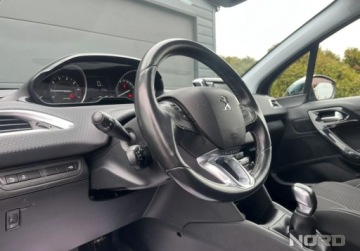 Peugeot 208 I Hatchback 5d Facelifting 1.2 PureTech 82KM 2016 Peugeot 208 Bezwypadkowy, FV23, KredytowanieLeasing, gwarancja 12m, Panora, zdjęcie 9