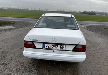 Mercedes W124 1989 Mercedes-Benz W124 (1984-1993) Perfekcyjny Sta..., zdjęcie 9