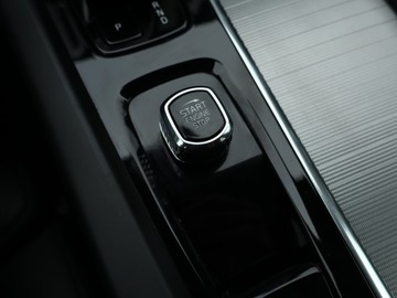 Volvo XC60 II 2022 Volvo XC60 B4, Salon Polska, 1. Właściciel, zdjęcie 17