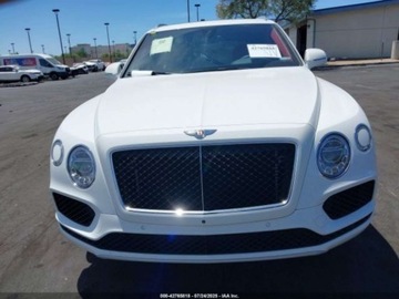 Bentley Bentayga 2020 Bentley Bentayga V8 2020 4.0l 4.0 Benzyna 542KM, zdjęcie 7