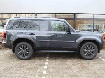 Toyota Land Cruiser VII Terenowy 5d 2.8 D-4D 204KM 2025 Od ręki - Executive 2.8 MHEV 205KM | Dach panoramiczny!, zdjęcie 3