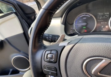 Lexus NX I SUV Facelifting 300h 197KM 2021 Lexus NX 300h F Impression AWD ASO Salon PL Lexus Leszno 2.5 Hybryda, zdjęcie 17