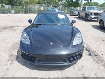 Porsche Cayman 718 Coupe 2.5 350KM 2018 Porsche Cayman 2018r, 718 S, 2.5L 2.5 Benzyna 350KM, zdjęcie 3