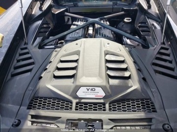 Lamborghini Huracan 2021 Lamborghini Huracan 2021, Evo Coupe, 5.2L od ubezpieczalni 5.2 Benzyna, zdjęcie 15