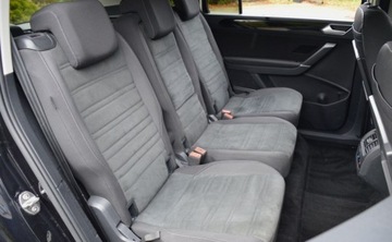 Volkswagen Touran III 2.0 TDI SCR 190KM 2019 Volkswagen Touran 2,0 TDI 190 KM 7 Osobowy FULL LED HIGH-LINE Alcantara Na, zdjęcie 28