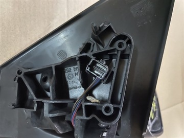 ЗЕРКАЛО ПЕРЕДНЕЕ ПРАВОЕ, 7-ПИН. НОМЕР КРАСКИ CUB: TEKPN RENAULT MEGANE III