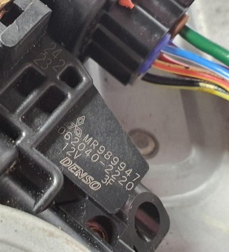 MECHANIZMUS OKNO LEVÝ PŘEDNÍ MITSUBISHI GRANDIS