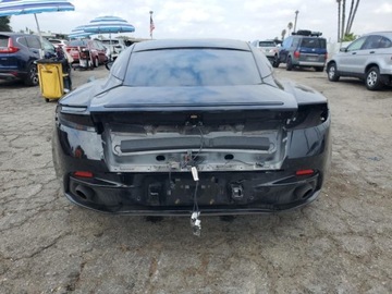 Aston Martin DB11 Coupe 4.0 V8 503KM 2018 Aston Martin DB11 2018 4.0l 4.0 Benzyna 503KM, zdjęcie 2