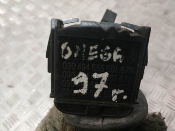 090494655 PŘEPÍNAČE STĚRAČE 2.5 V6 125 1997 OPEL OMEGA B (25_ 26_ 27_)