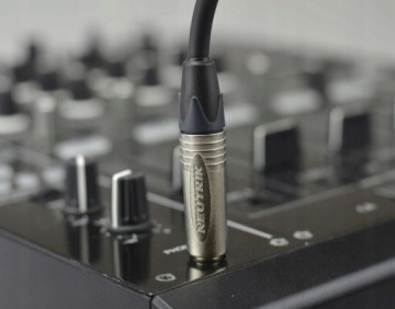 NEUTRIK NC3FXX розетка XLR 3-контактный разъем