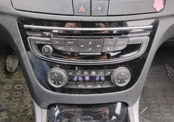 Peugeot 508 I SW Facelifting 1.6 BlueHDi 120KM 2015 Peugeot 508 SW 2015r, 1.6 HDI. Uszkodzony przod. Jezdzi. 1.6 Diesel, zdjęcie 14