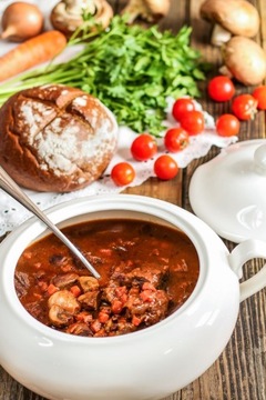 Супница большая, 2,8 л, с вырезом под половник, белый фарфор Wilmax