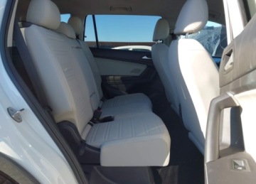 Volkswagen Tiguan II 2023 Volkswagen Tiguan 2023r., 2.0t S, 2L, od ubezpieczalni 2.0 Benzyna 187KM, zdjęcie 7