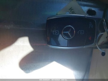 Mercedes Klasa E W213 2019 Mercedes-Benz Klasa E 2019 Mercedes-Benz E-Class E 300 RWD Sedan 2.0 241KM, zdjęcie 15