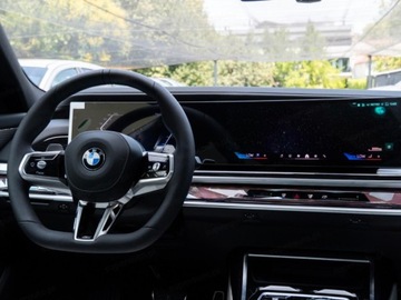 BMW Seria 7 G70 Sedan 3.0 40d 299KM 2025 BMW Seria 7 740d xDrive Sport Sedan 3.0 (299KM) 2025, zdjęcie 10