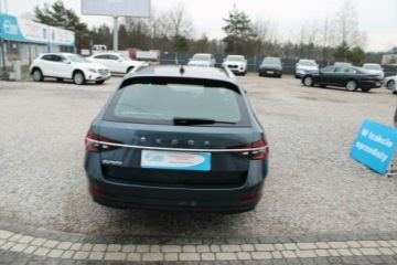 Skoda Superb III Kombi Facelifting 2.0 TDI SCR 200KM 2021 Škoda Superb Skoda Superb Ambition DSG Nawigacja, zdjęcie 6