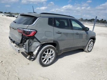 Jeep Compass II 2023 Jeep Compass Latitude Lux, 2023r., 4x4, 2.0L 2.0 Benzyna 200KM, zdjęcie 2