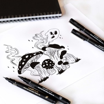 Набор для рисования Туба ПИН-200 с 9 линерами разной толщины.