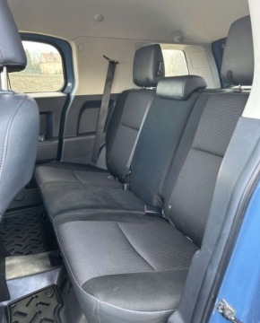 Toyota FJ Cruiser 4.0 239KM 2011 Toyota FJ Toyota FJ 4.0 4x4 4.0 Benzyna 239KM, zdjęcie 20