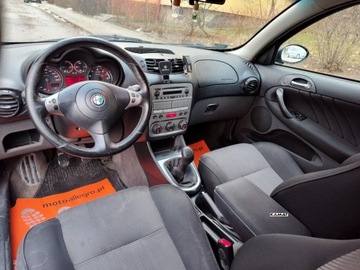 Alfa Romeo 147 Hatchback 1.6 i 16V T.Spark 120KM 2006 Alfa Romeo 147 Alfa Romeo 147 1,6 benzyna Zamiana 1.6 Benzyna 120KM, zdjęcie 3