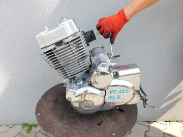 DAELIM VT 125 SILNIK