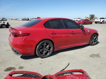 Alfa Romeo Giulia II 2022 Alfa Romeo Giulia Quadrifoglio 2022 2.9l 2.9 Benzyna 505KM, zdjęcie 3