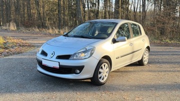 Renault Clio III Hatchback 5d 1.6 i 16V 88KM 2007 Renault Clio Raty 1.6 benz 88KM Klimatronic. bogata wersja Zarej w PL Gwar
