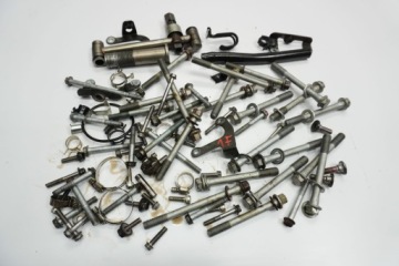 KAWASAKI ZZR-1400 05-11 КОМПЛЕКТ БОЛТОВ КРЕПЛЕНИЯ ДВИГАТЕЛЯ