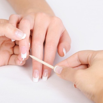 10 деревянных палочек для маникюра и педикюра.