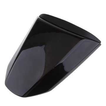 Задняя крышка обтекателя изготовлена ​​из пластика.